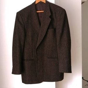 Brown chevron tweed blazer